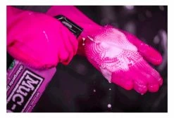 Gants De Nettoyage Muc-Off Deep Scrubber Rose 8 Gants De Nettoyage Muc-Off Deep Scrubber Rose -Entretien Réparation Route Soldes unnamed file 1165