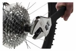 VAR Démonte Cassettes Avec Pilote 8 VAR Démonte Cassettes Avec Pilote -Entretien Réparation Route Soldes unnamed file 1762