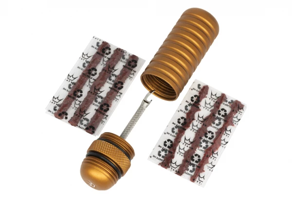 Kit De Réparation Tubeless Peaty's Holeshot Or Bourb + 6 Mèches 3 Kit De Réparation Tubeless Peaty's Holeshot Or Bourb + 6 Mèches