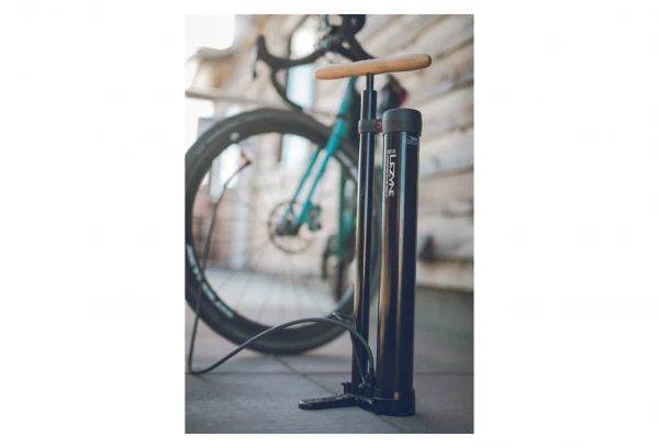 Pompe à Pied Lezyne Digital Pressure Over Drive (Max 220 Psi / 15 Bar) Noir 5 Pompe à Pied Lezyne Digital Pressure Over Drive (Max 220 Psi / 15 Bar) Noir – Image 3