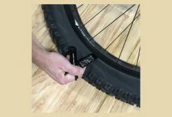 Multi-Outil Wolf Tooth Pack Pliers - Master Link Combo Pliers (4 Fonctions) Noir Orange -Entretien Réparation Route Soldes unnamed file 4385